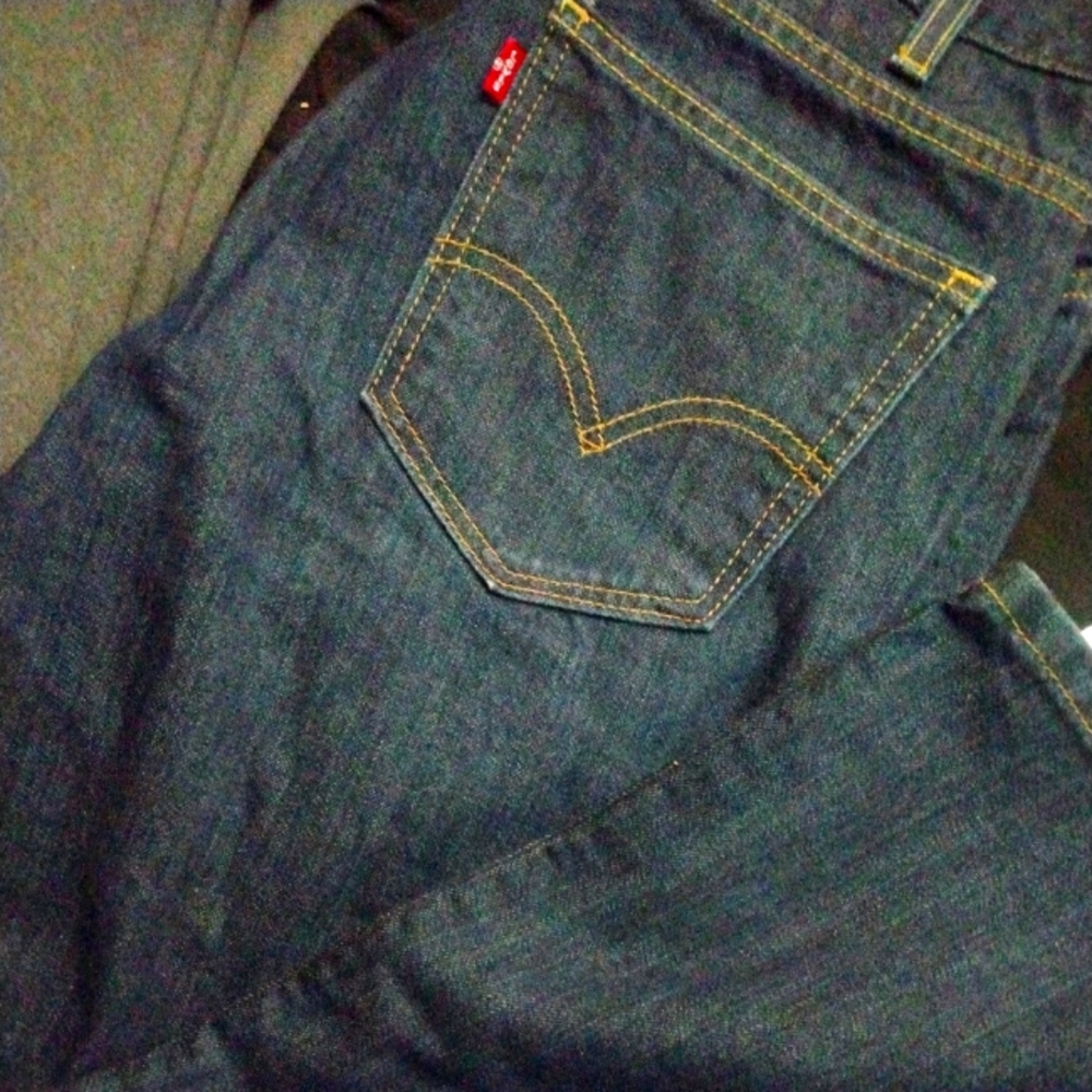 Levi's 13/31 jeans women's straight leg dark wash